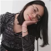 Offre a studenti di scuole superiori e universitari lezioni di chimica